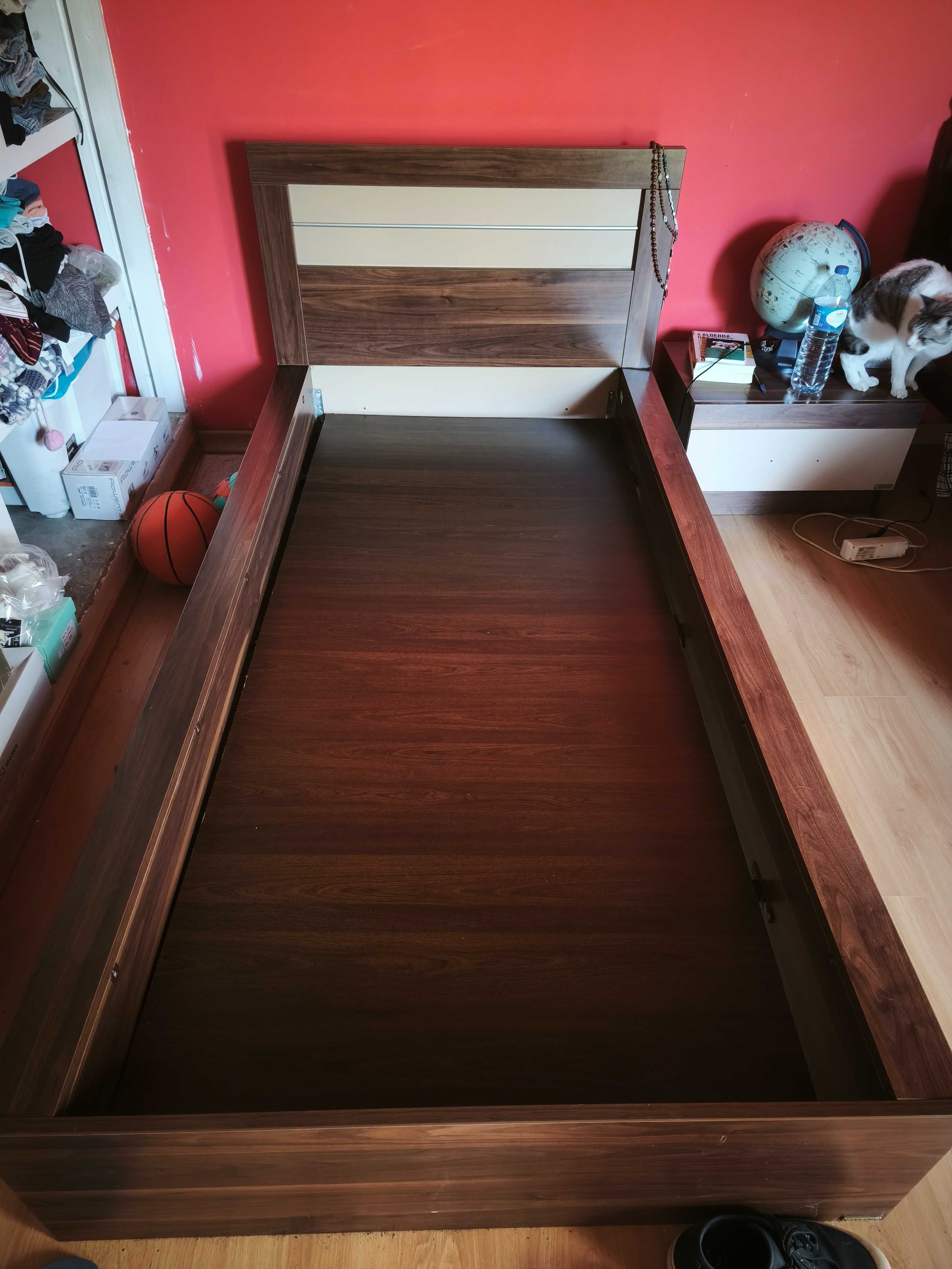 Quarto de cama de solteira completo