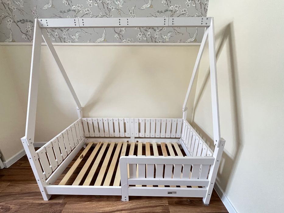 Sprzedam łóżko dziecięce mało używane