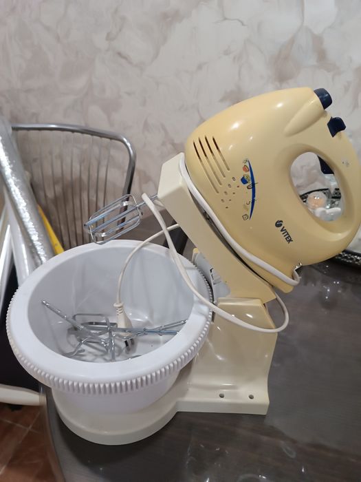 Миксер Vitek VT-1406W