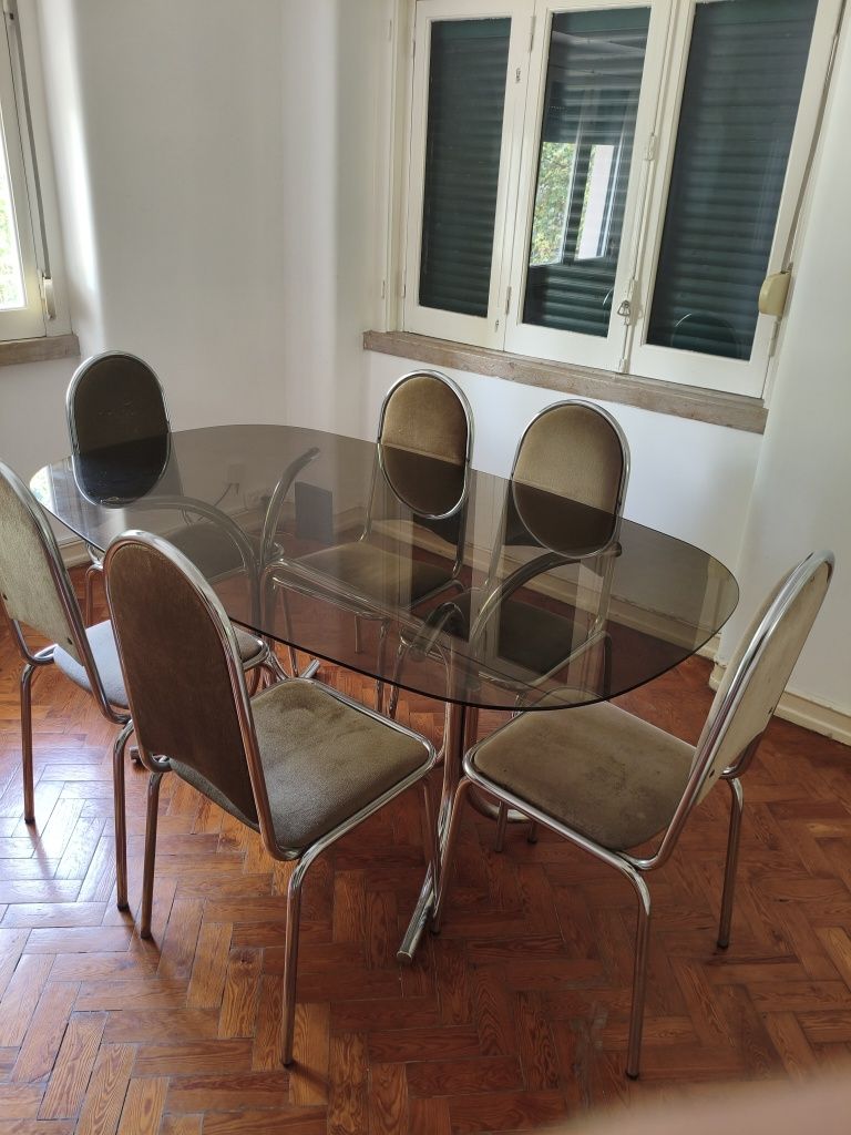 Mesa e 6 Cadeiras