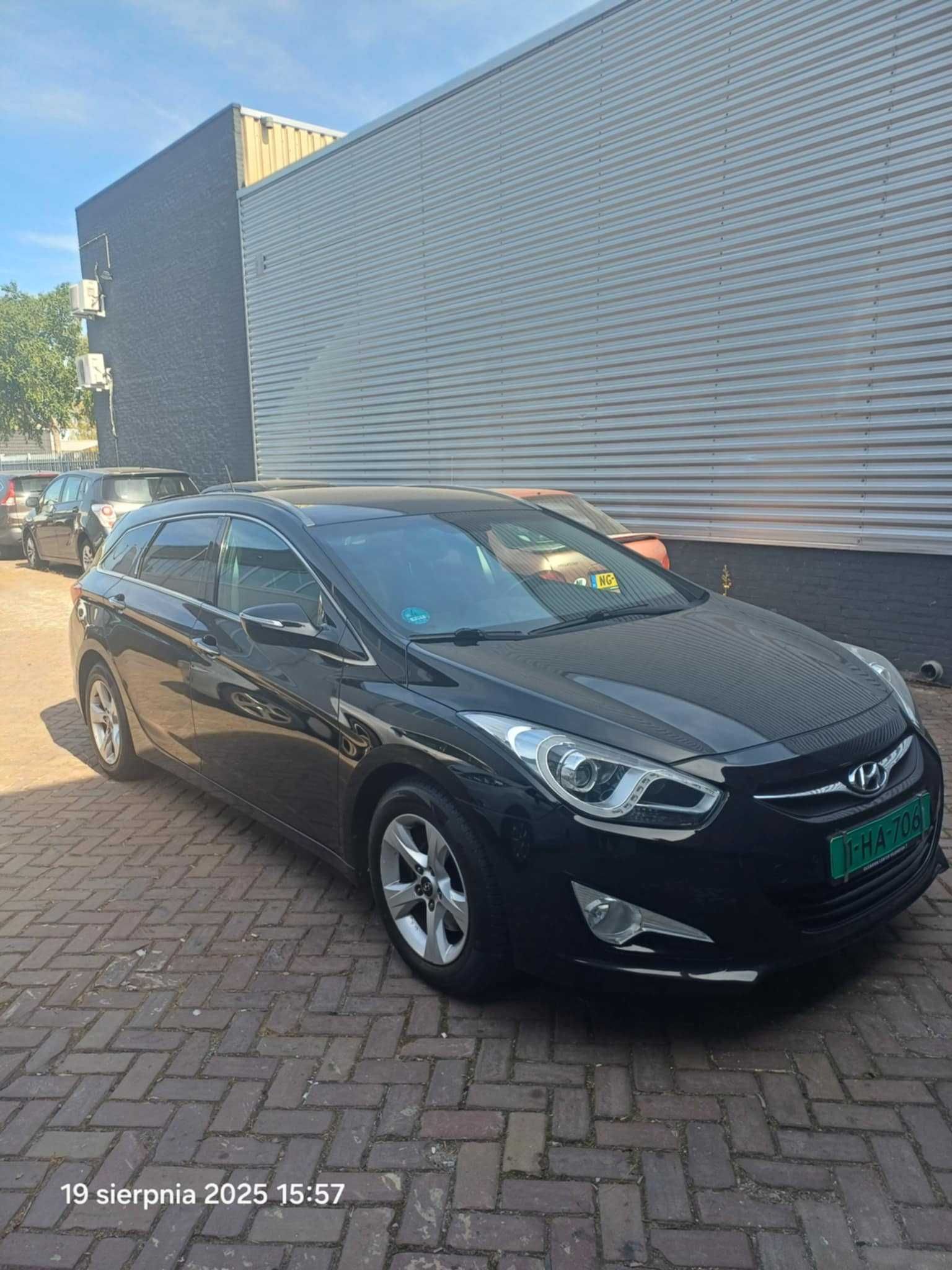 Hyunday i 40 1.6 GDI BLUE BISINESS EDITION 2012 r.