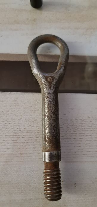 Oryginalne Ucho holownicze  Mercedes w203 c180 wkrętka!