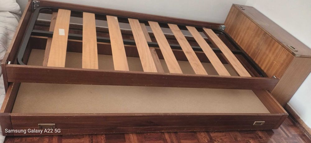 cama dupla individual e com estrado