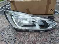 Lampa prawy przód ford focus 4