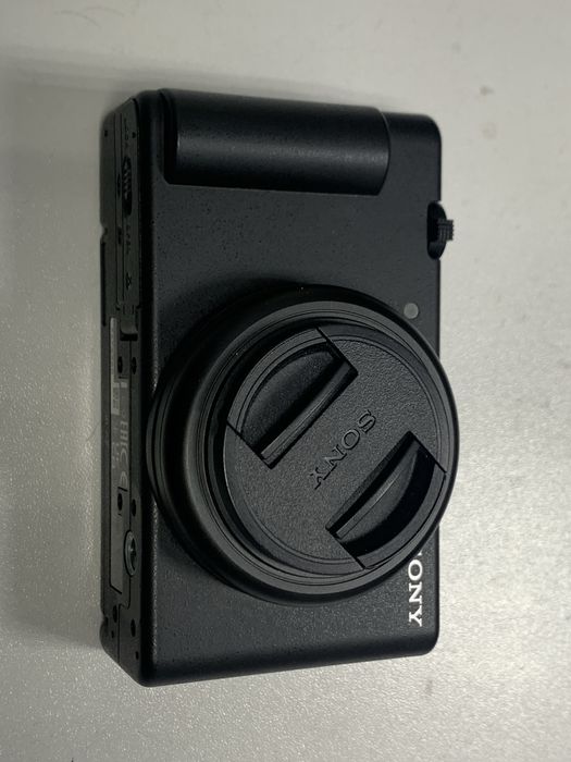 Продам фотоапарат Sony ZV-1F
