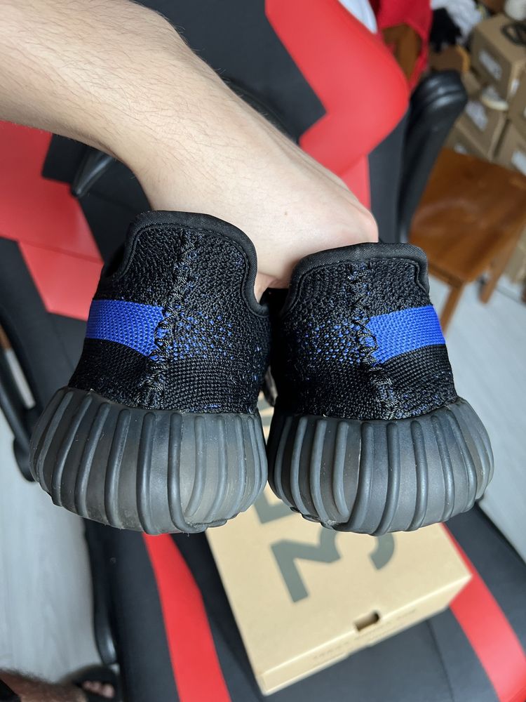 Adidas Yeezy Boost 350 V2 Dazzling blue sneakersy czarne 43 1/3