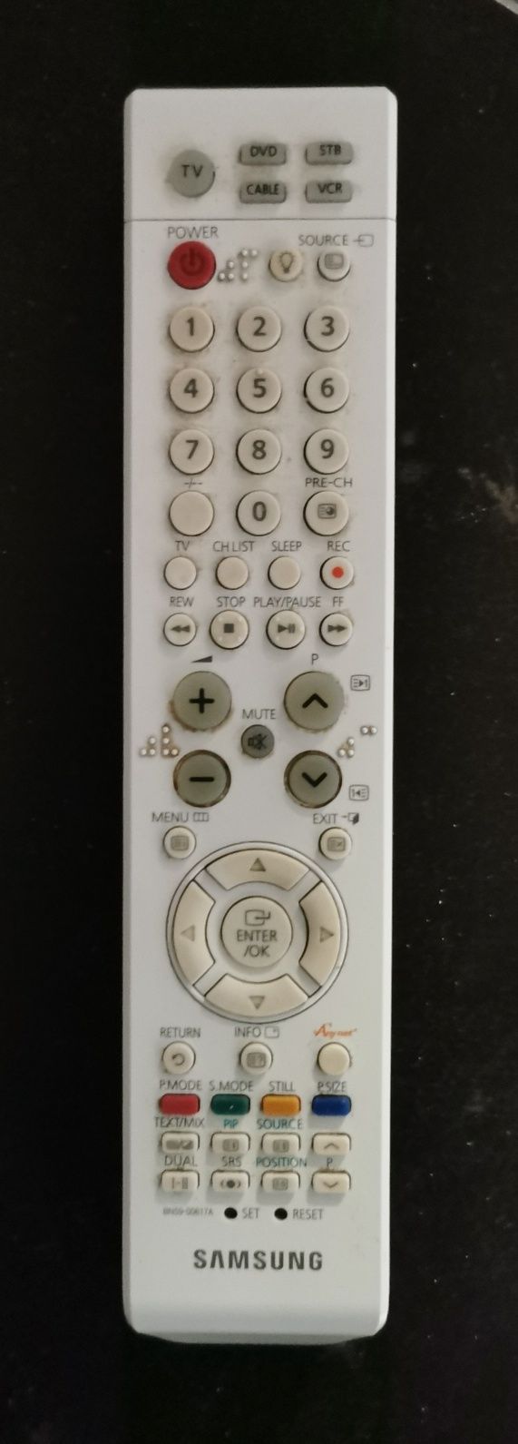 Piękny biały telewizor LCD SAMSUNG LE23R81 oryg. pilot gwarancja