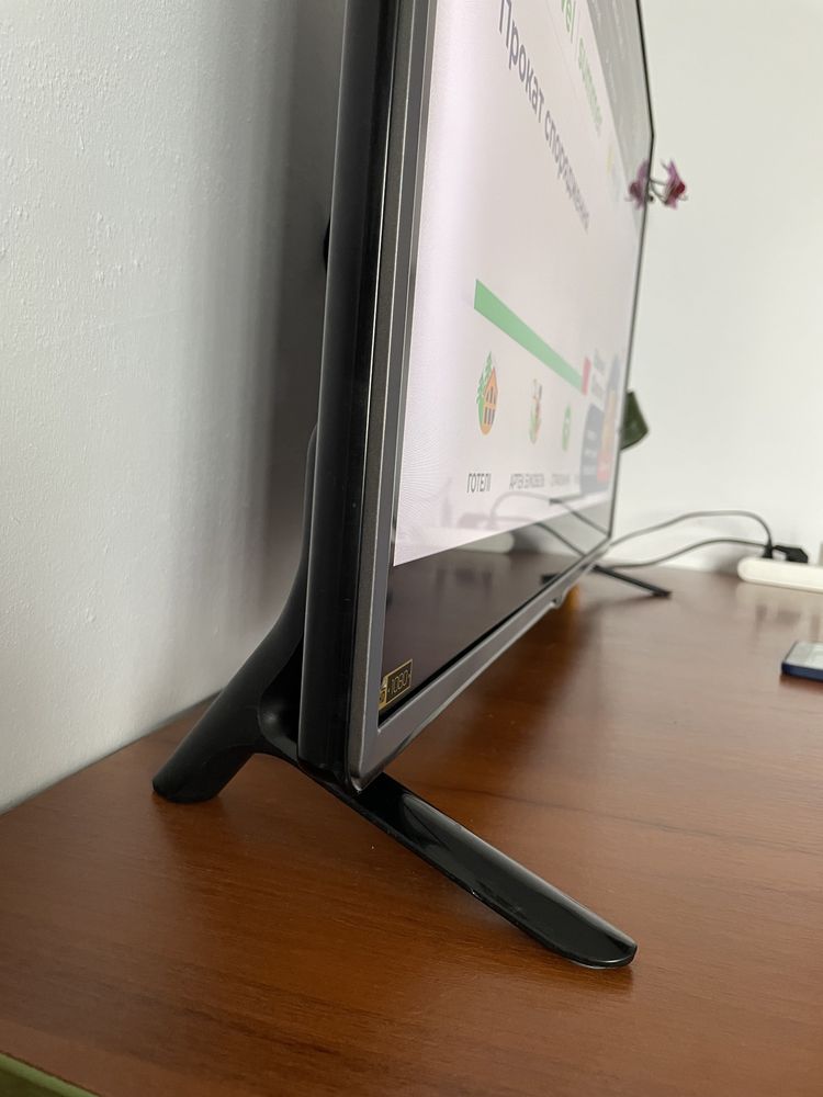Телевізор LG 42 дюйми