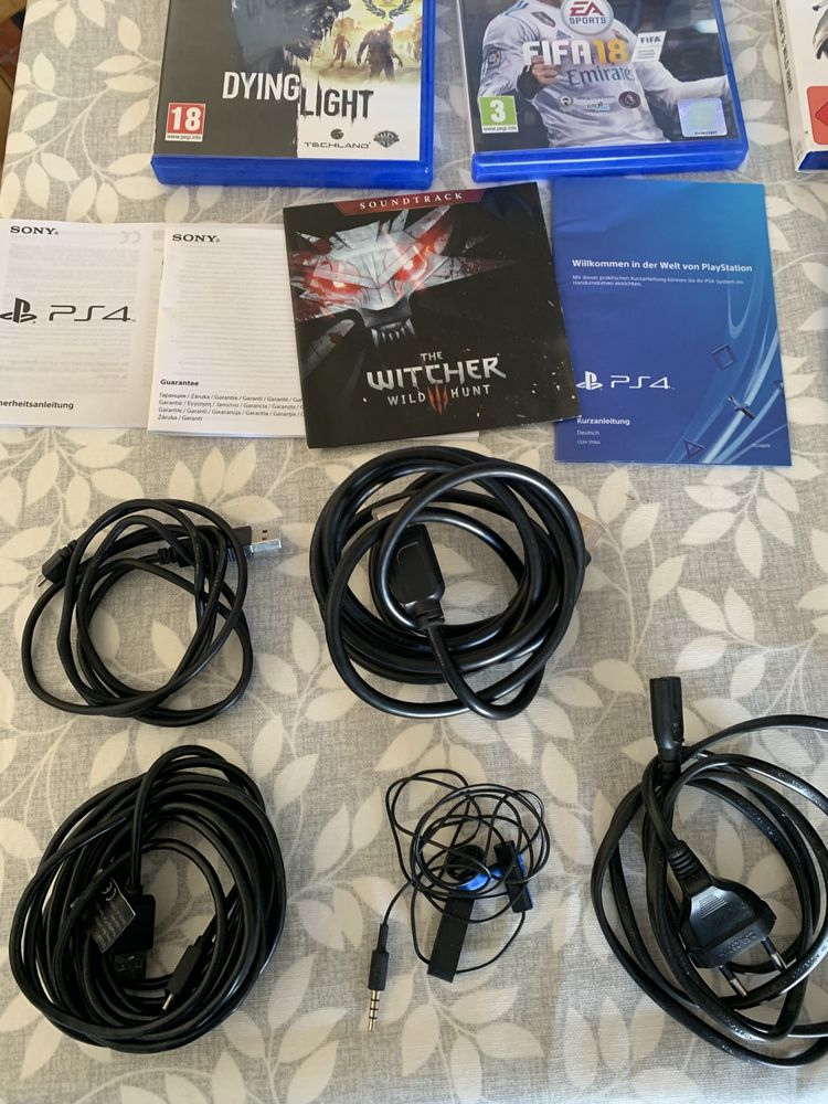 Playstation 4 (PS 4 - 500gb)