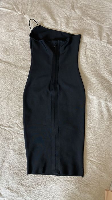 Вечірня сукня-утяжка