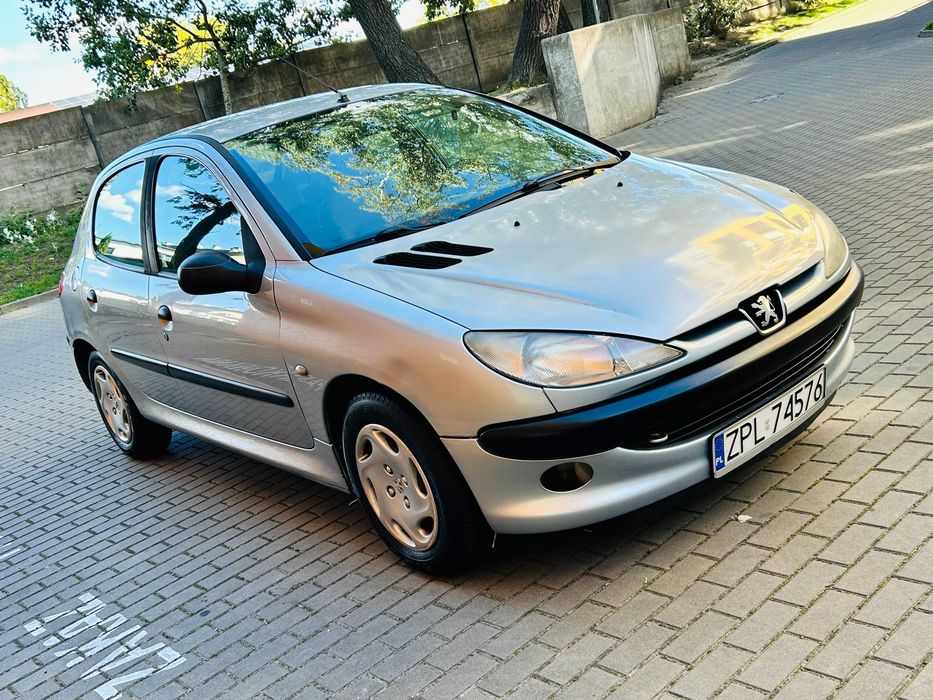 Peugeot 206 1.1 Benz Przegląd na Rok ! Ładny Stan ! Warto !