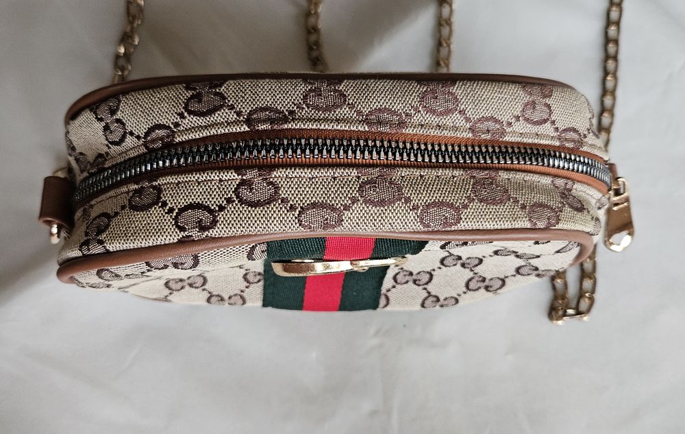 Torebka z łańcuszkiem Gucci