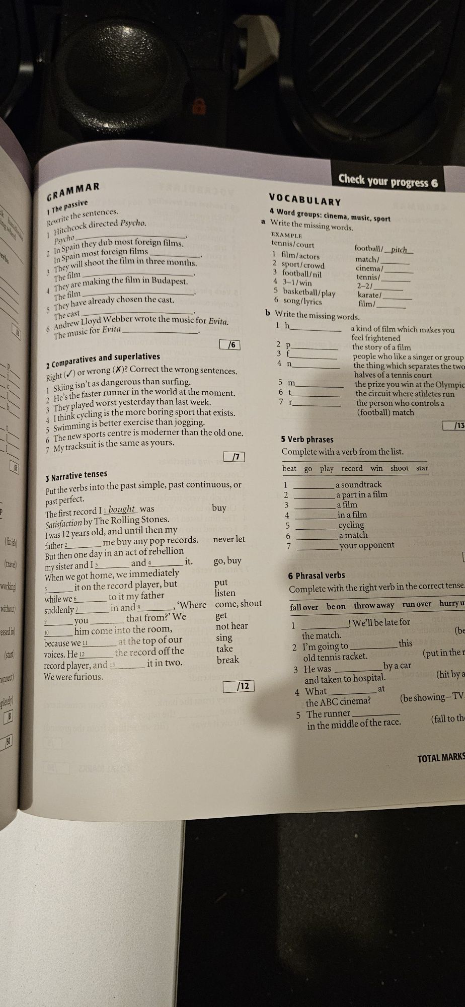 English File - intermediate student's book