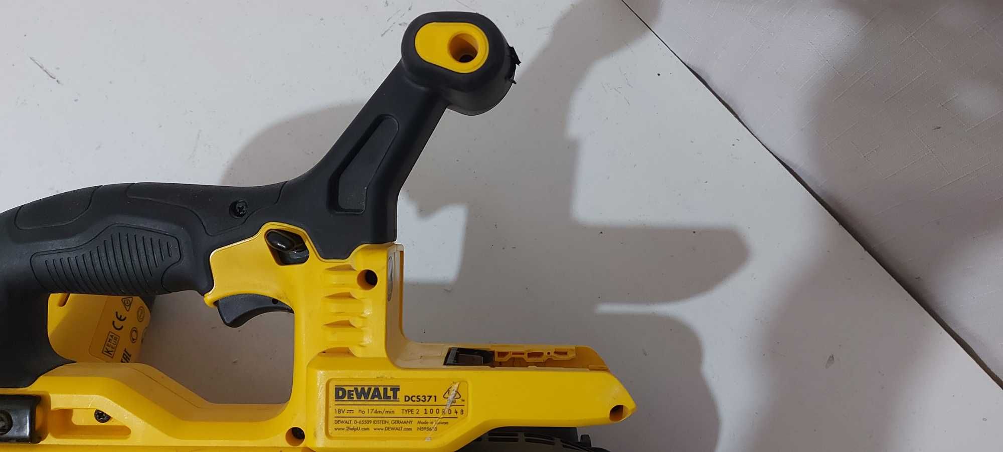 Pilarka taśmowa do metalu Dewalt DCS371 18V Body
