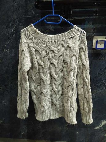 Szary sweter o grubym splocie, rozmiar uniwersalny