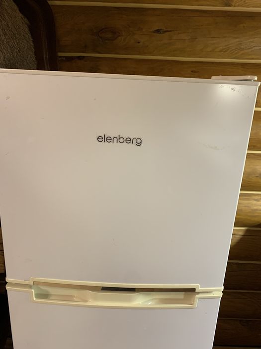 Холодильник Elenberg