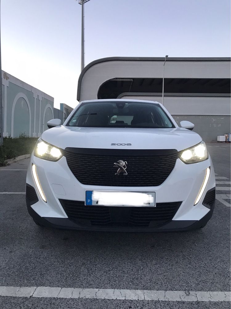 Peugeot 2008 1.2 gasolina 100cv