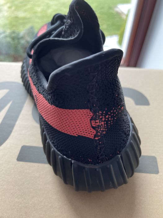 Yeezy Red Stripe 42 2/3