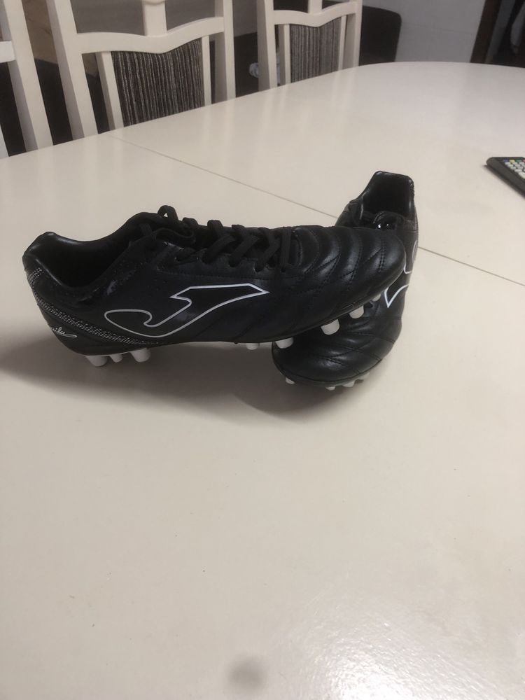 Chuteiras da Joma Como Novas