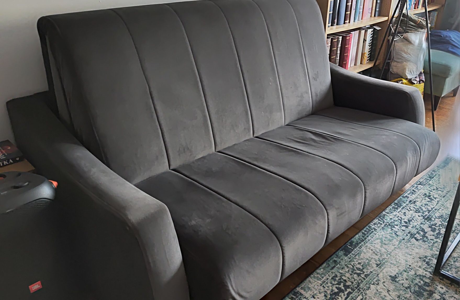 Sofa Tuli 2,5 dwuosobowe Unimebel funkcja spania 140x200 szara welwet