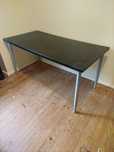 Secretária IKEA preto-castanho