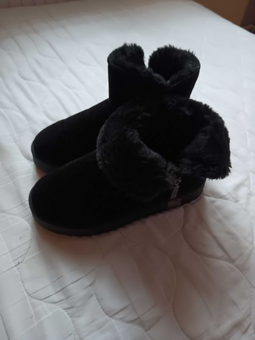 Sniegowce czarne, ocieplane, zapinane na zamki