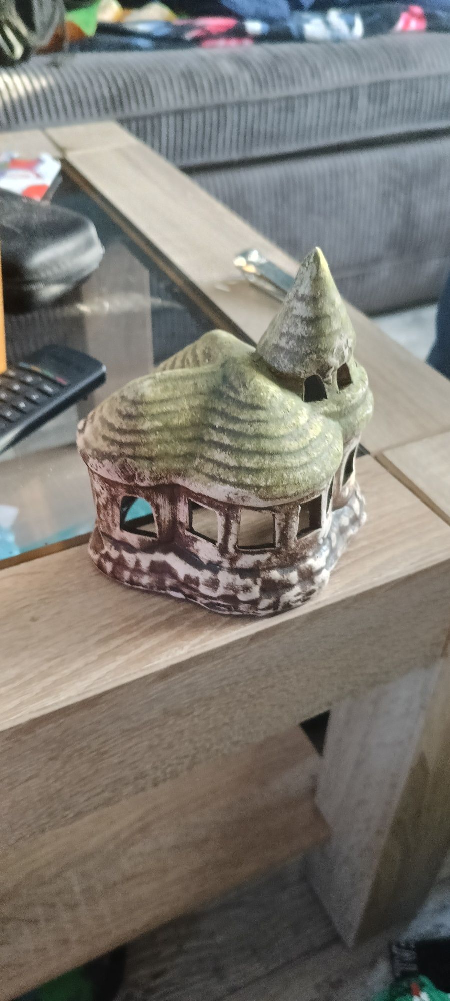 Sprzedam zamek do akwarium