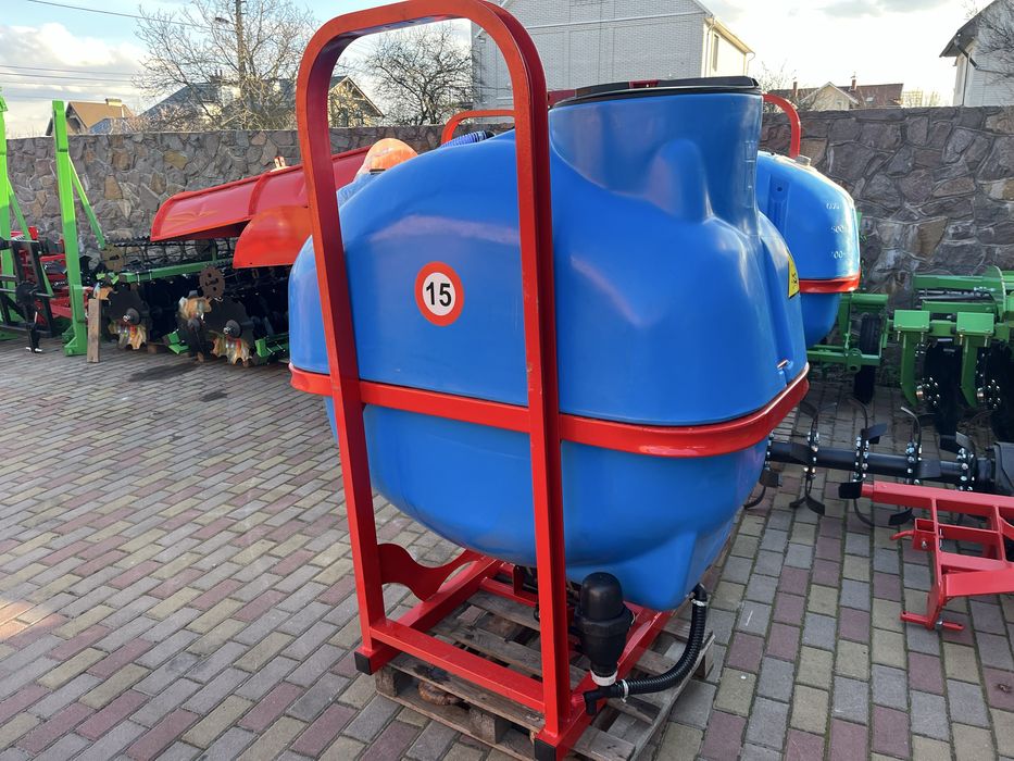 Оприскувач 600л 12м та 14м ОП200-1000л обприскувач мтз