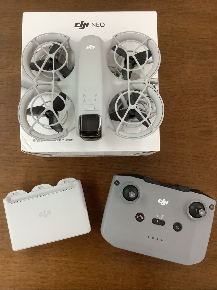 Drone DJI NEO fly more combo como novo