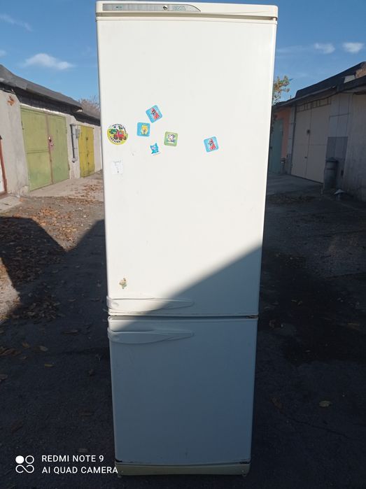 Продам холодильник