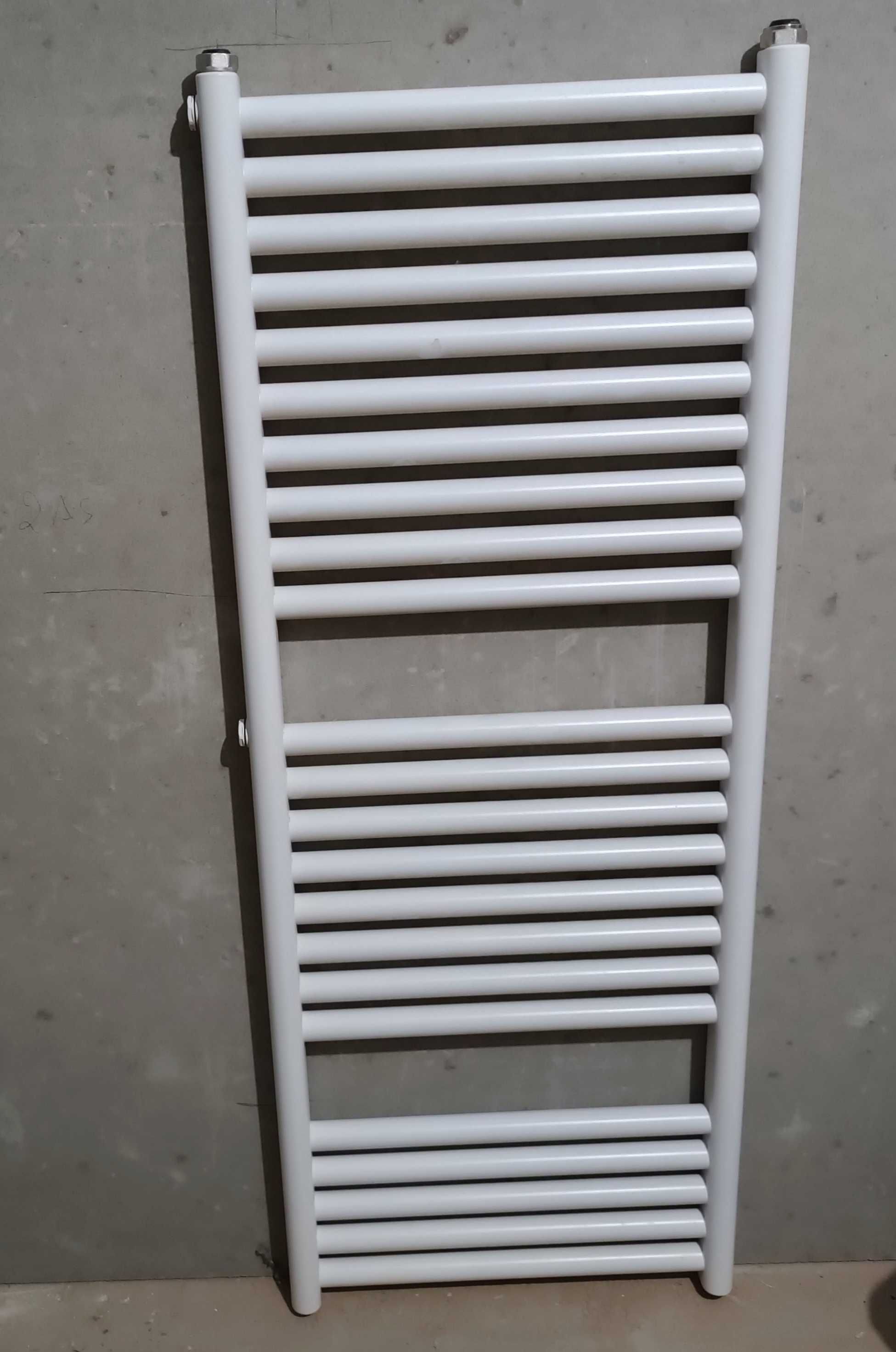 Grzejnik łazienkowy 120/45