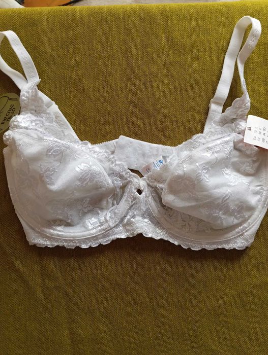 Biały biustonosz Triumph