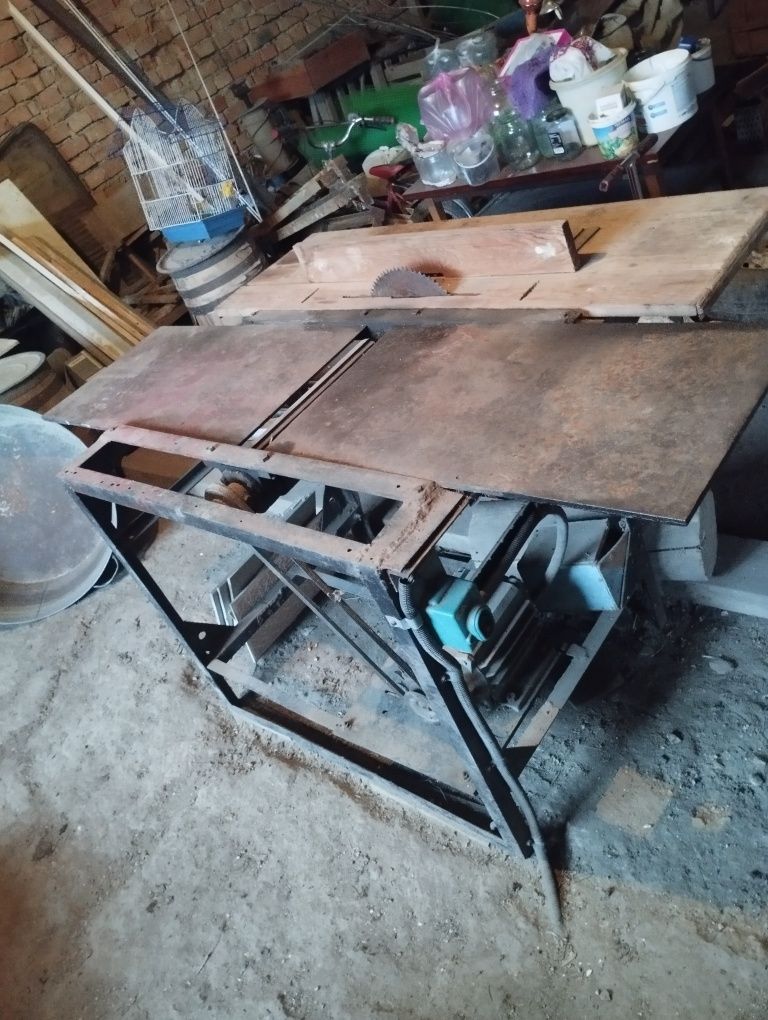 Продам циркулярку з фуганком