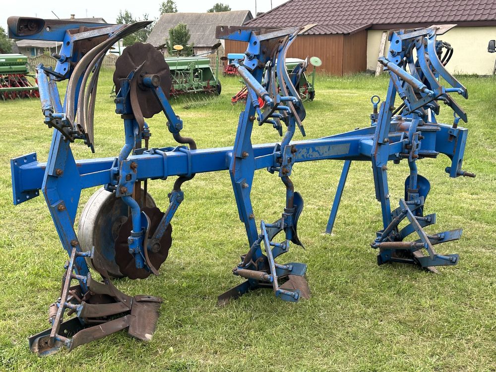 Плуг оборотний Rabe Werk полосатий / Плуг обротовий Рабе 3+ / Lemken