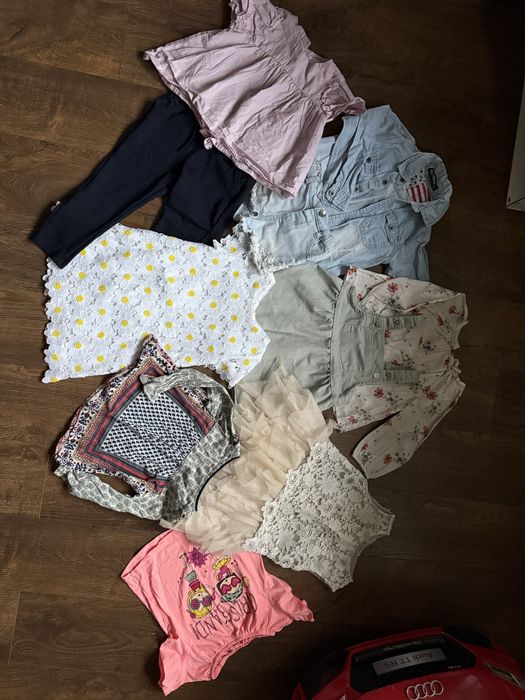 Якісні стильні речі для дівчинки на вік від 2 до 4 років (пакетом)