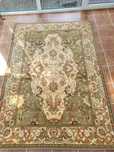 sprzedam wełniany  dywan 170 x 240 w znakomitym stanie