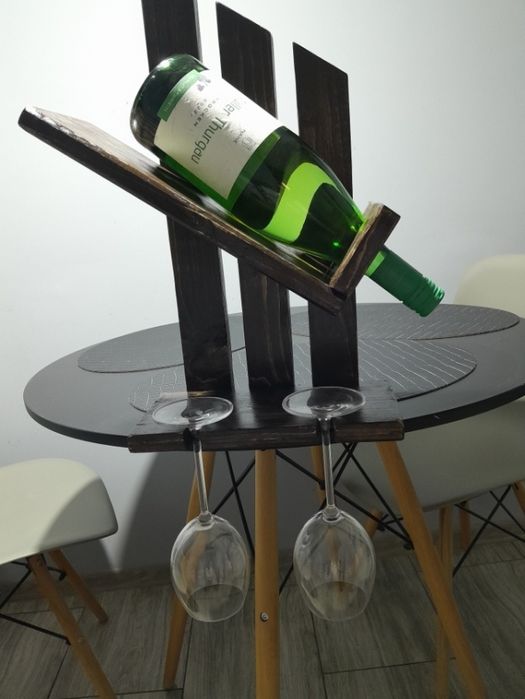 Pułka wiszącą na wino WŁASNORĘCZNA