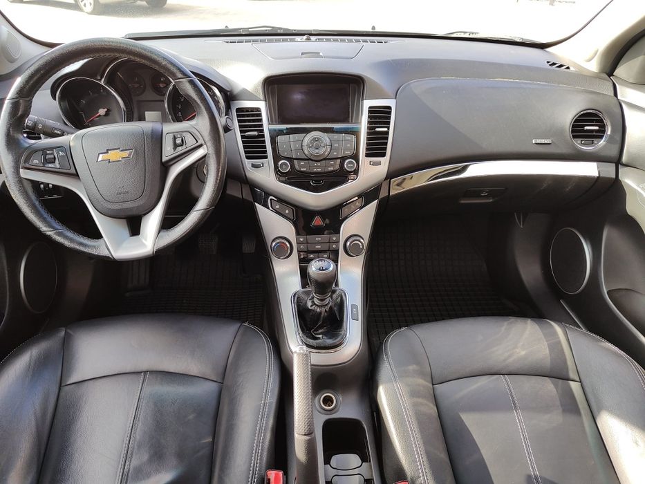 Chevrolet Cruze 1.8 141KM 2011r