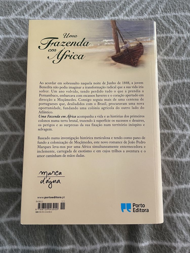 Livro “Uma Fazenda em África” de João Pedro Marques