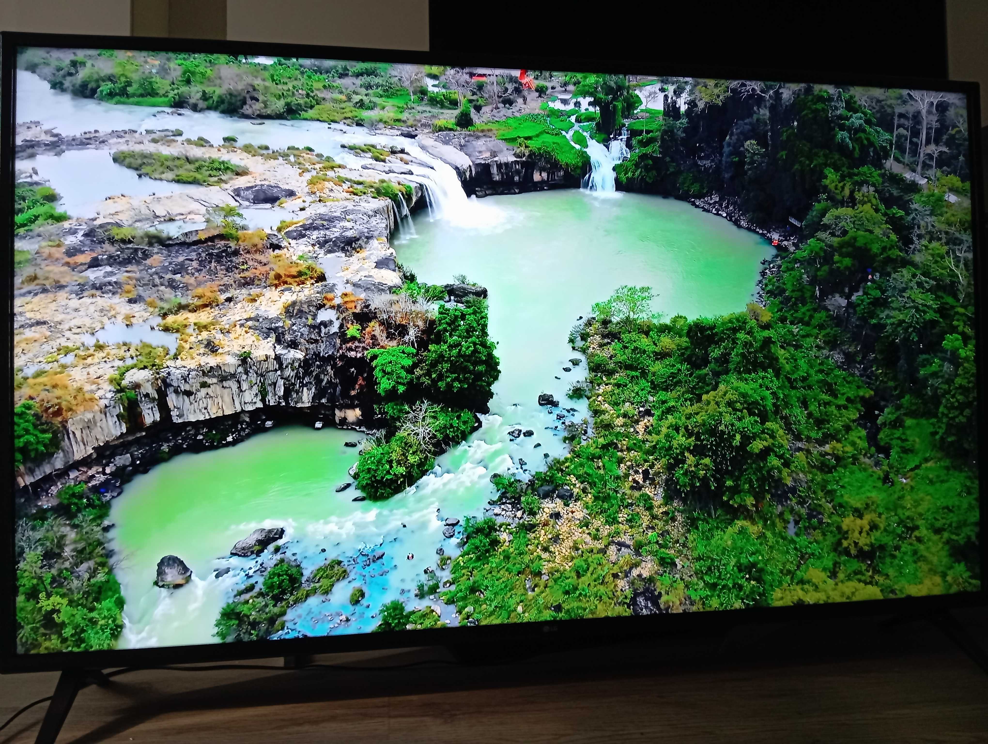LG-4K-UltraHD-HDR10 Pro - Bluetooth-DVB-T2hevc-SmartTV