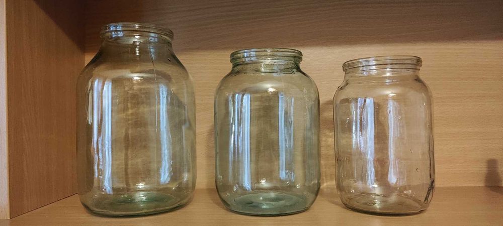 Продам  банки для консервации 3 л, 1,5 л, 1 л