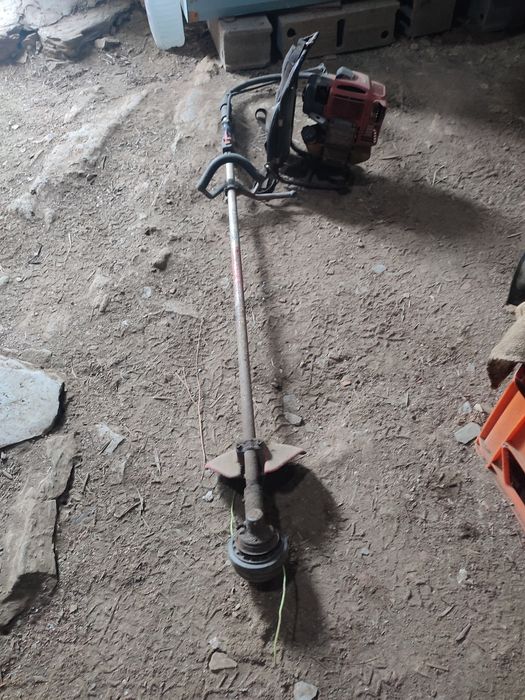 Vendo roçadeira de mochila