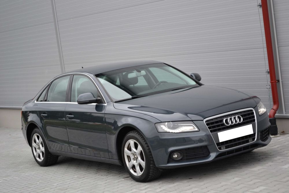 Audi A4 B8 2.0TDI 136KM**Xenon**Navi**LED**PDC P+T**Tempomat