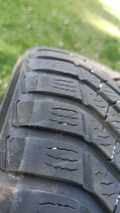 Opony zimowe Yokihams Bluearth Winter V905