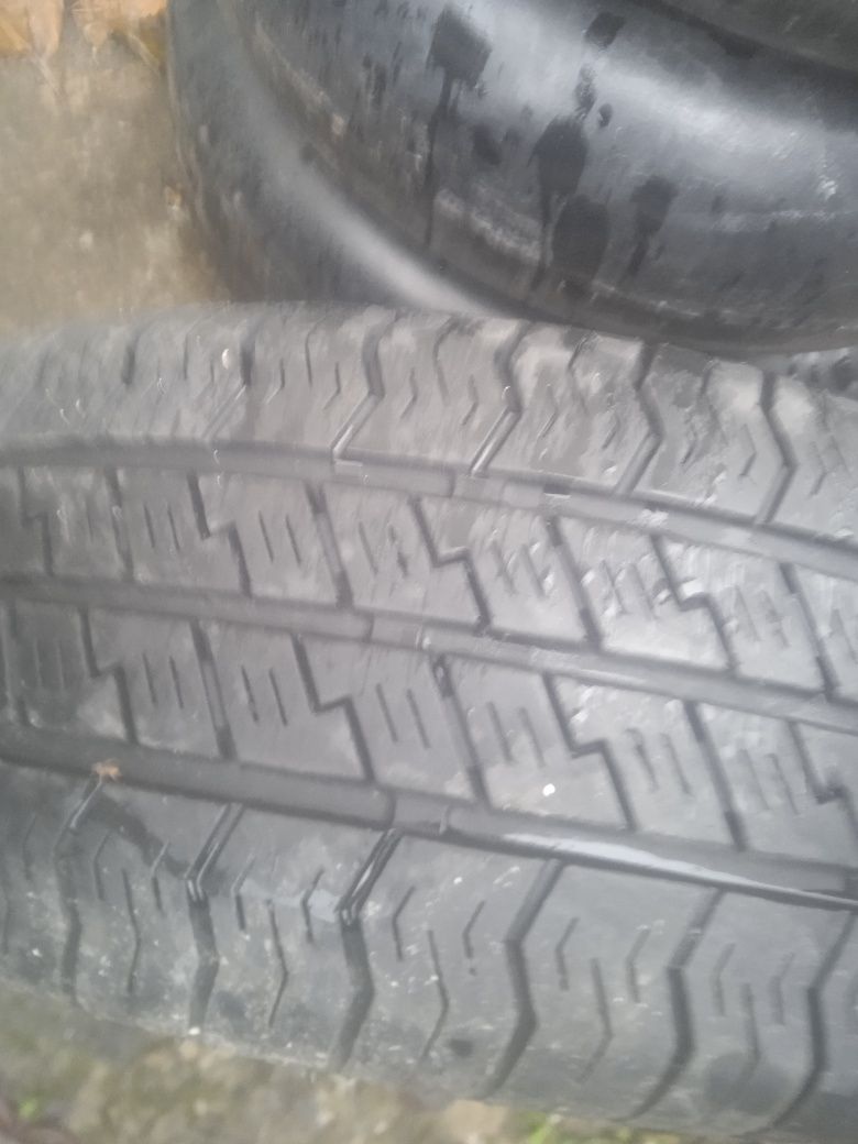 Продам резину 195/50r13c