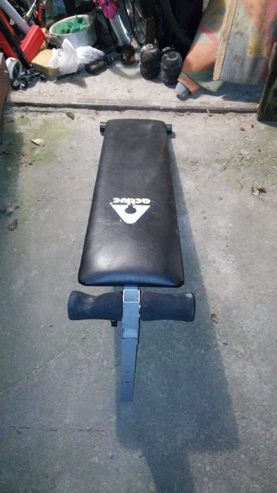 Ławeczka  do ćwiczeń brzucha prosta i skośna  na klatkę modlitewnik