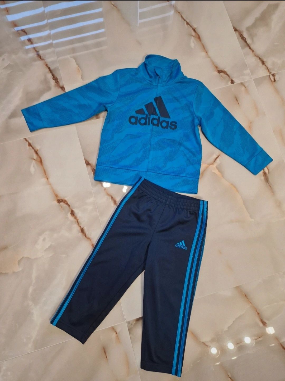 Komplet adidas 24M