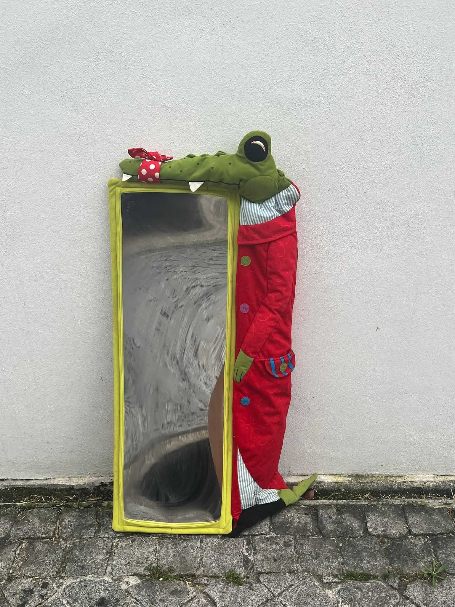 Espelho "crocodilo" quarto criança - IKEA