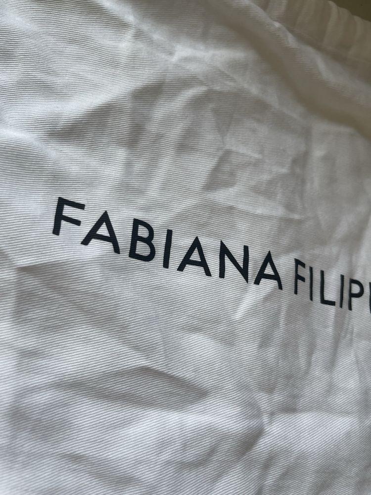 Dwa worki przeciwkurzowe Fabiana Filippi  Guerlain gratis!