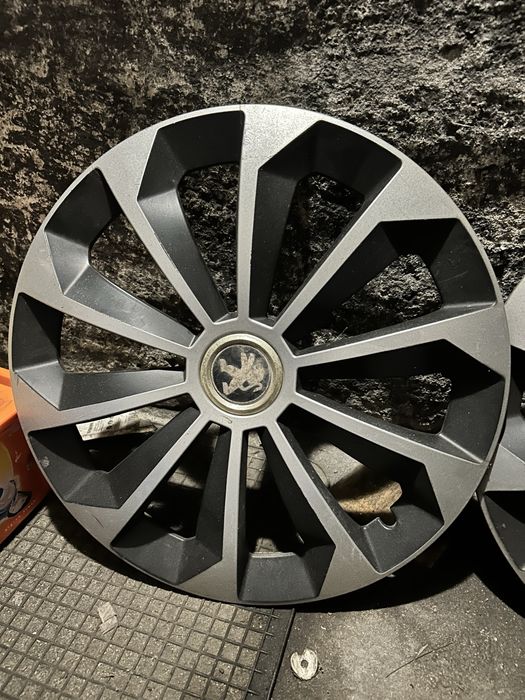 Oryginalne kolpaki peugeot r15